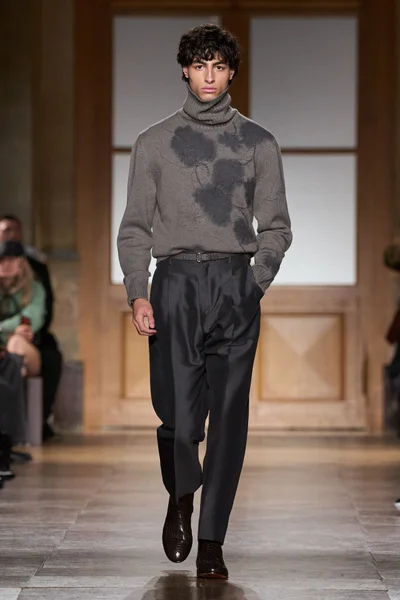 Look 51